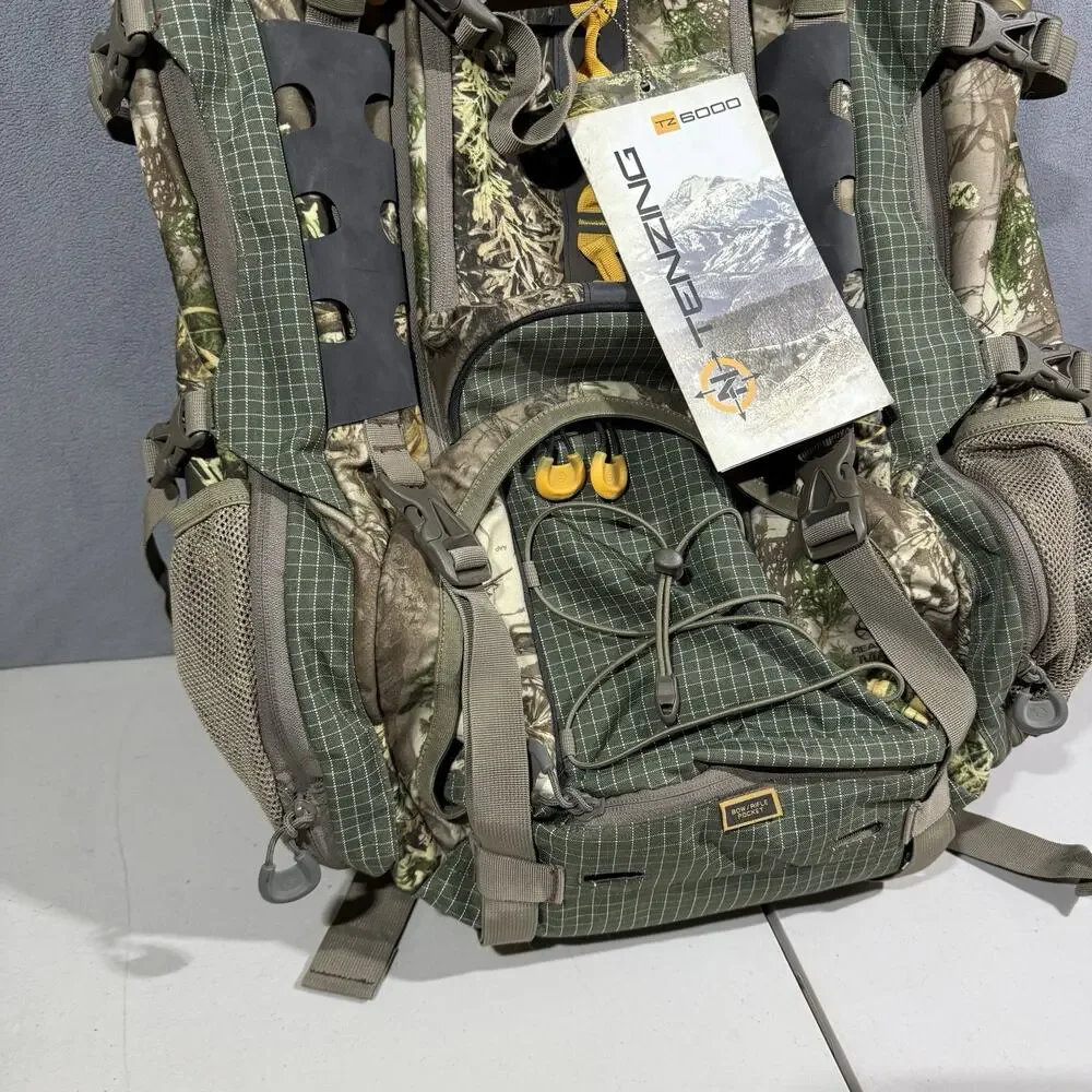 Tenzing TZ 6000 Hunting Backpack Hip Belt Padded Hydration NEW